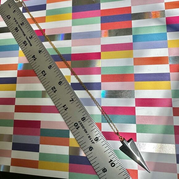 Black Hematite Arrowhead Pendant Necklace on Gold Tone Chain - Picture 4 of 5